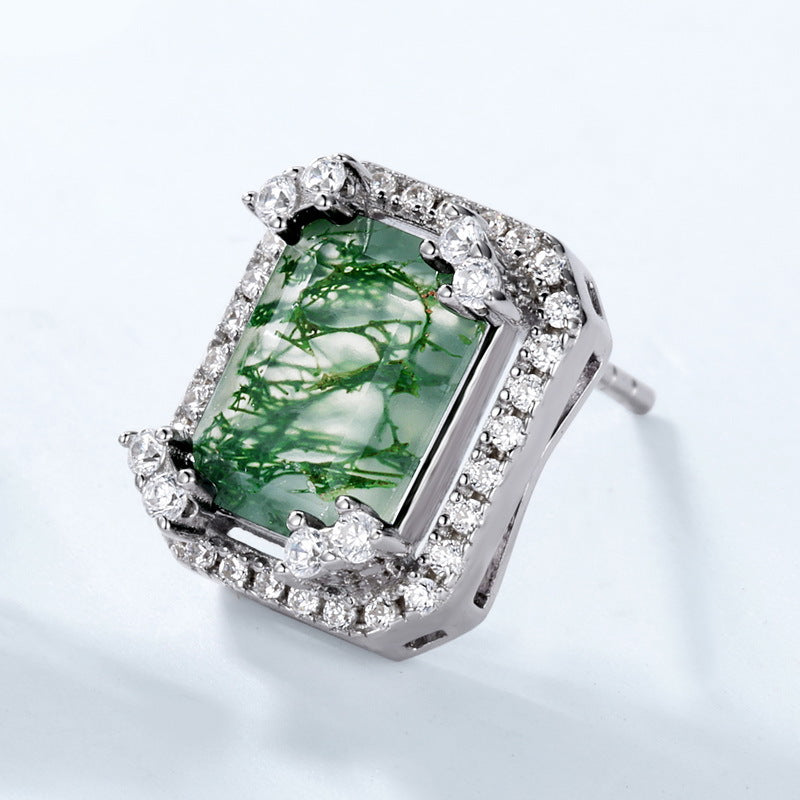 Moss Frame Ring detail and styling image by Avelune Collection