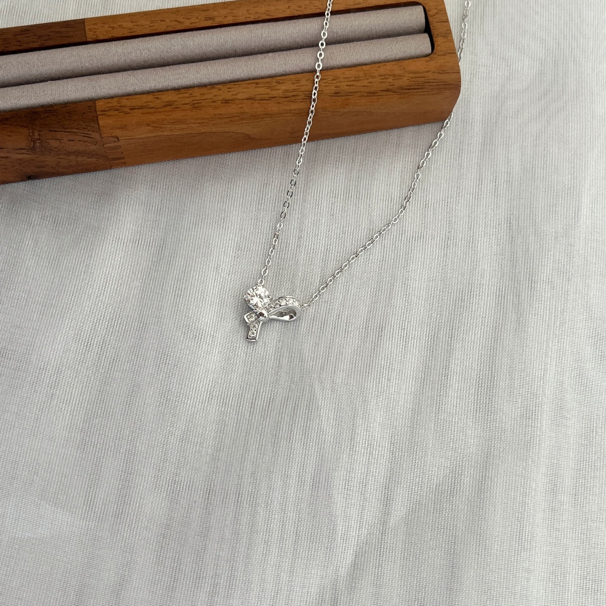 Étoile Moissanite Necklace