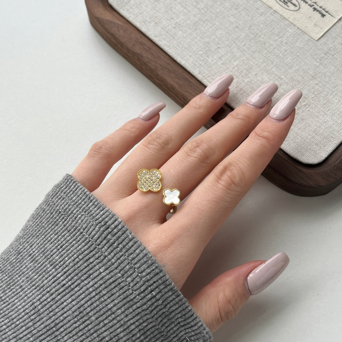 Lustre Clover Ring