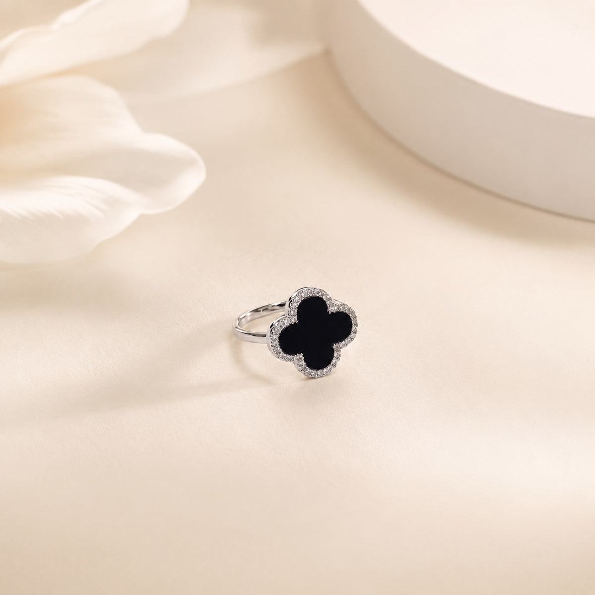 Onyx Statement Ring - Avelune
